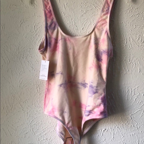 NWT Just released Summer ‘18 RVCA Swimsuit - Picture 3 of 8